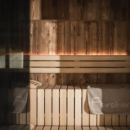 Отель Forster's Naturresort Нойштифт-им-Штубайталь